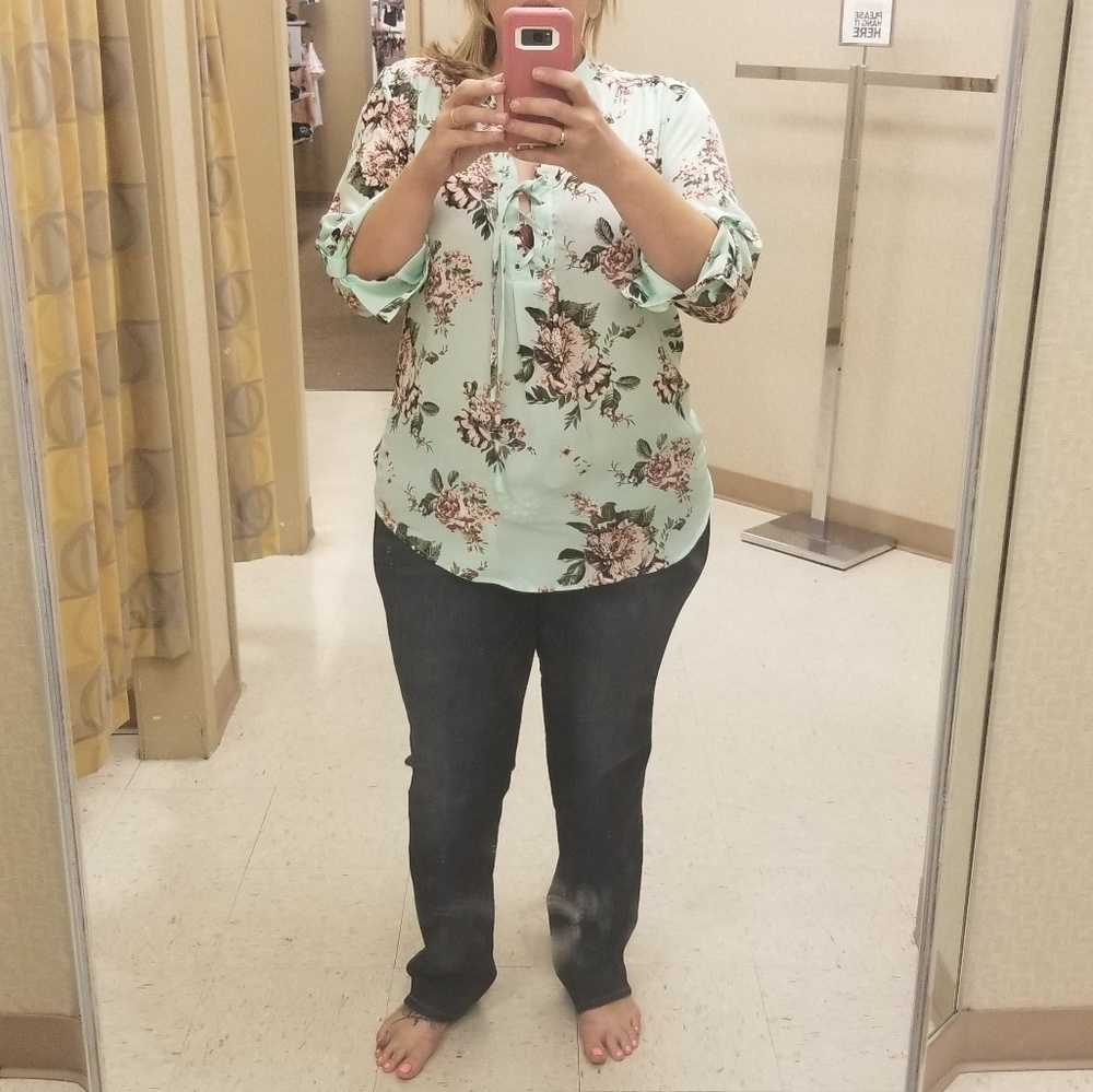 Floral blouse - Picture 3 of 3